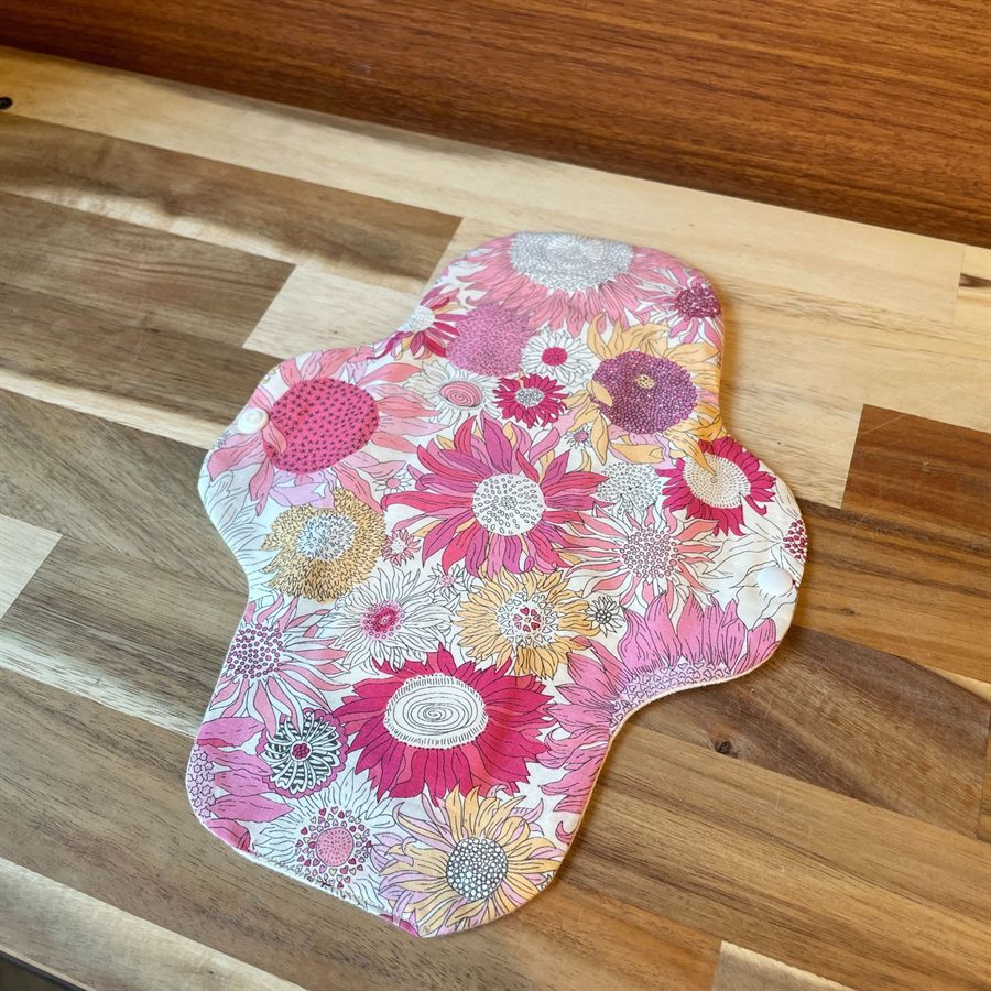 花柄の布ナプキン